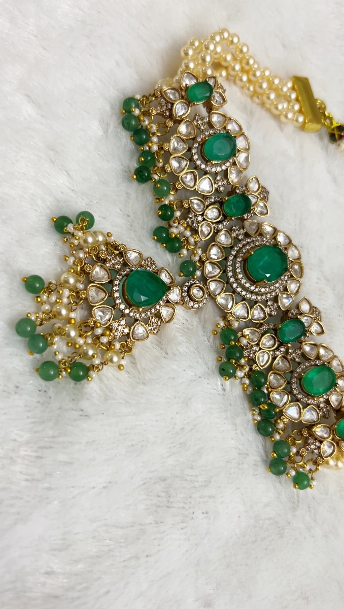 Emerald Green Polki Kundan Bridal Choker Set – view 8