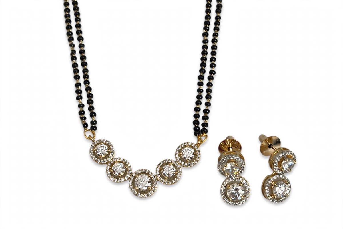 Five-Stone Halo Mangalsutra Set