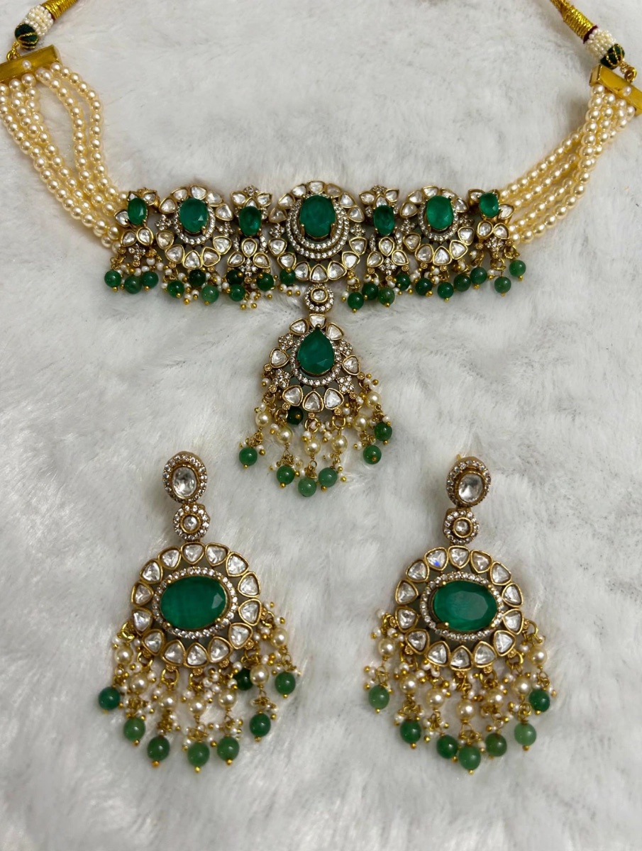 Emerald Green Polki Kundan Bridal Choker Set – view 3