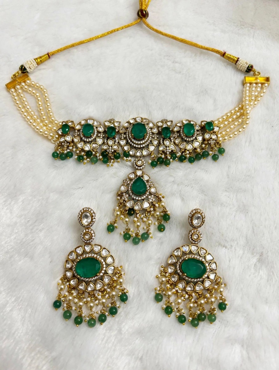 Emerald Green Polki Kundan Bridal Choker Set – view 6