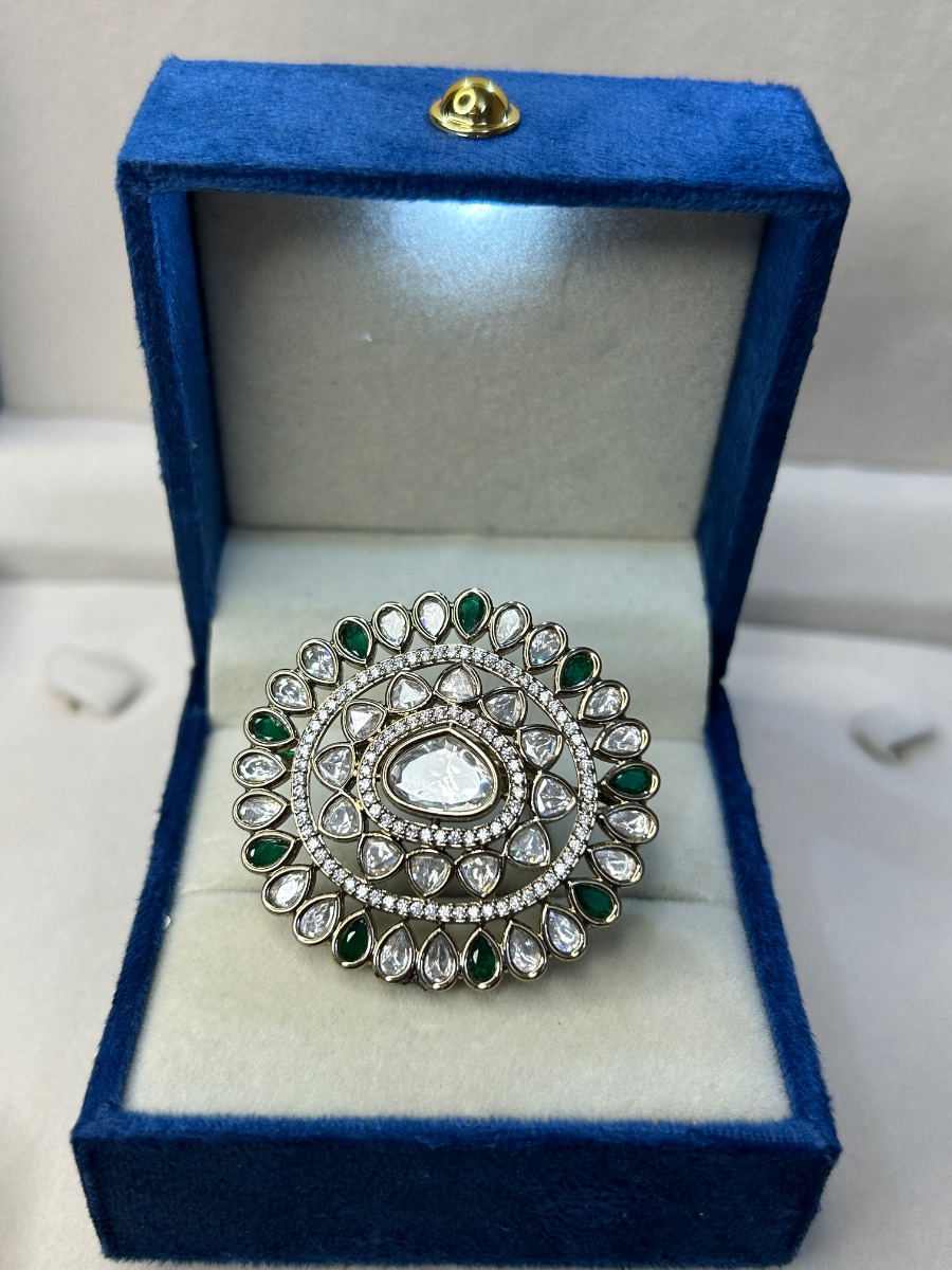 Kundan Cocktail Ring – view 2